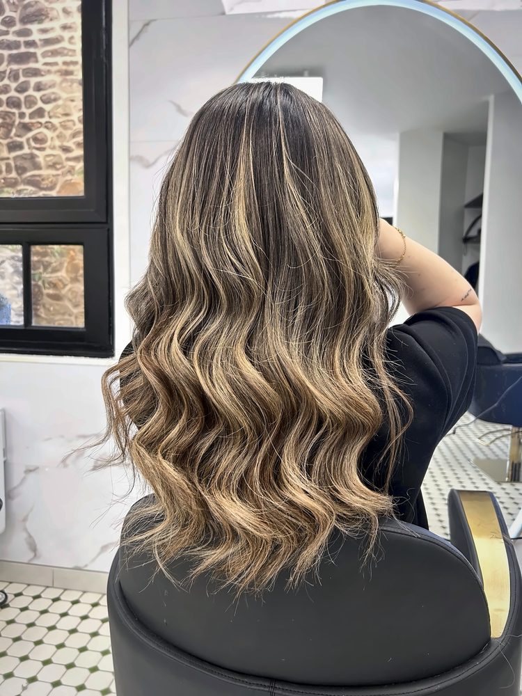 Balayage noisette réalisé chez Maison La Coiffeuse à Fougères